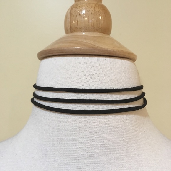 Retro 90s Triple Sueded Black Choker Necklace - Picture 2 of 2